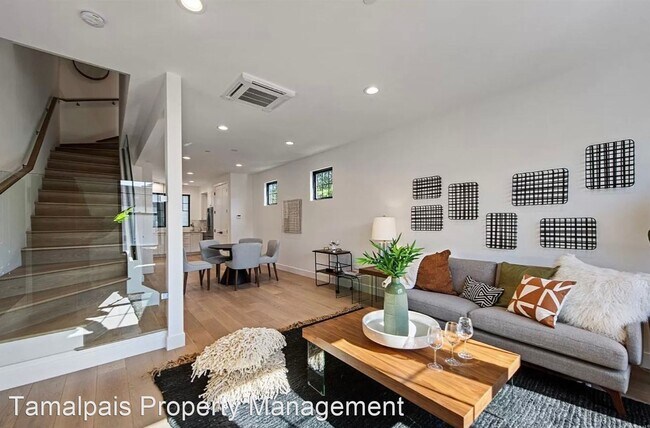 Building Photo - 2 br, 2 bath House - 28 Ida Street