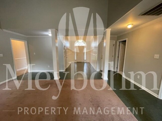 Foto del edificio - 4384 Marshall Way - One Marshall Place