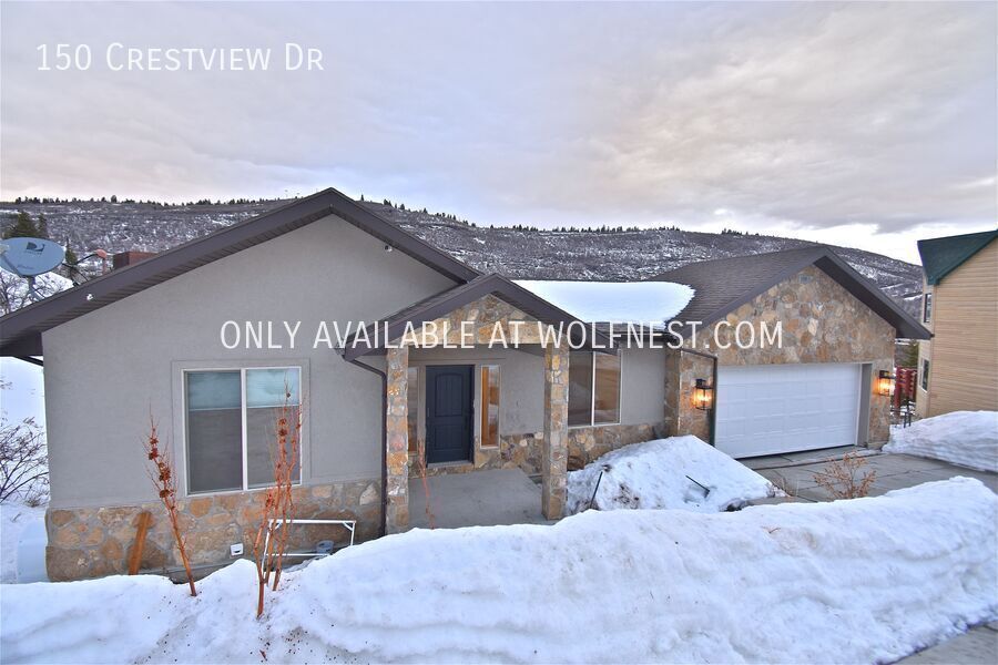 Primary Photo - Gorgeous 5 Bed Park City Home! No Deposit ...