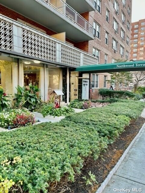 Foto principal - 160-10-160-89 89th Ave