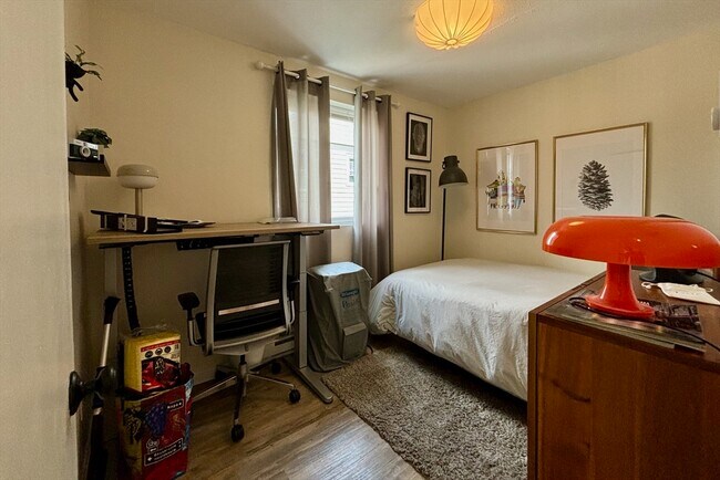 Foto del edificio - 256 Parker Hill Ave