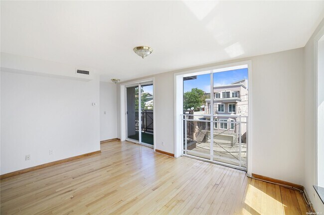 Foto del edificio - 2826 Batchelder St