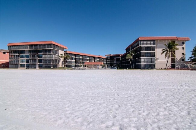 Building Photo - 17580 Gulf Blvd