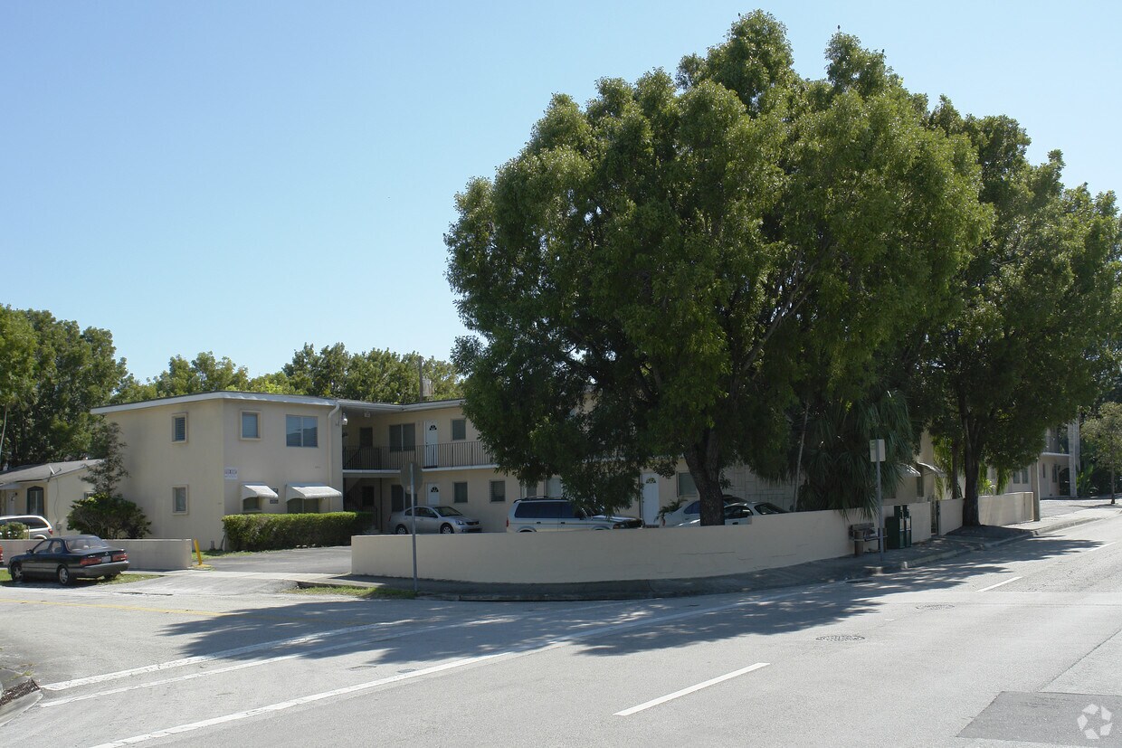 Foto principal - 2601 SW 22nd Ave