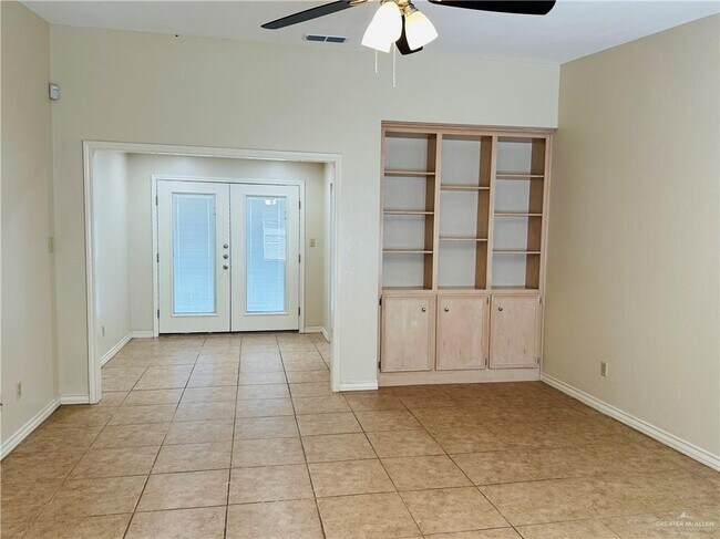 Foto del edificio - 717 Nightingale Ave