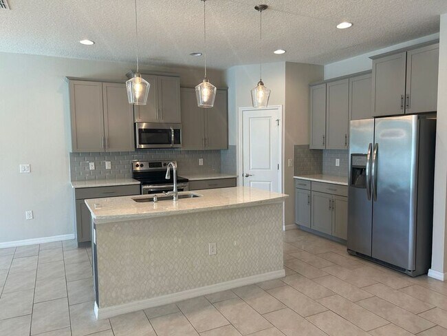 Foto del edificio - 8404 Praise Dr