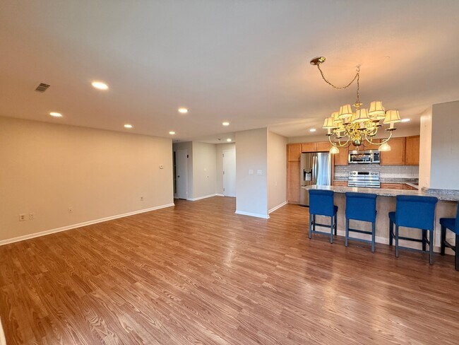 Foto del edificio - 1006 Paradise Rd