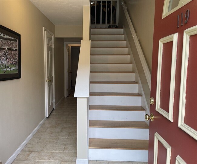 Foto del edificio - 119 Heritage Dr