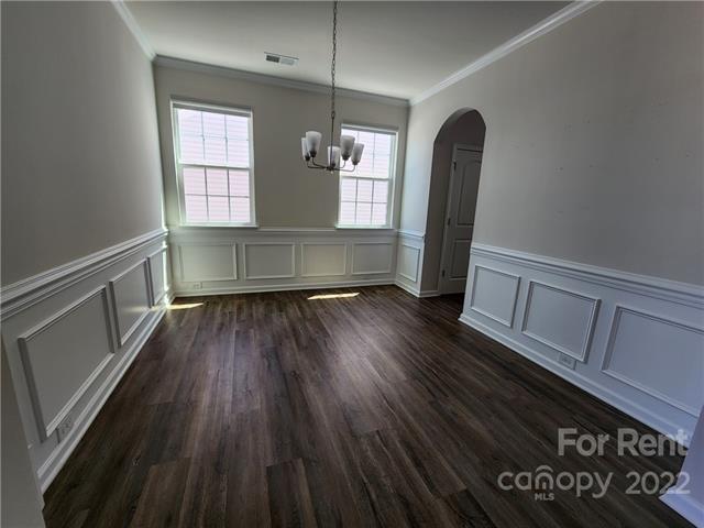 Foto del edificio - 158 Haddonsfield Dr
