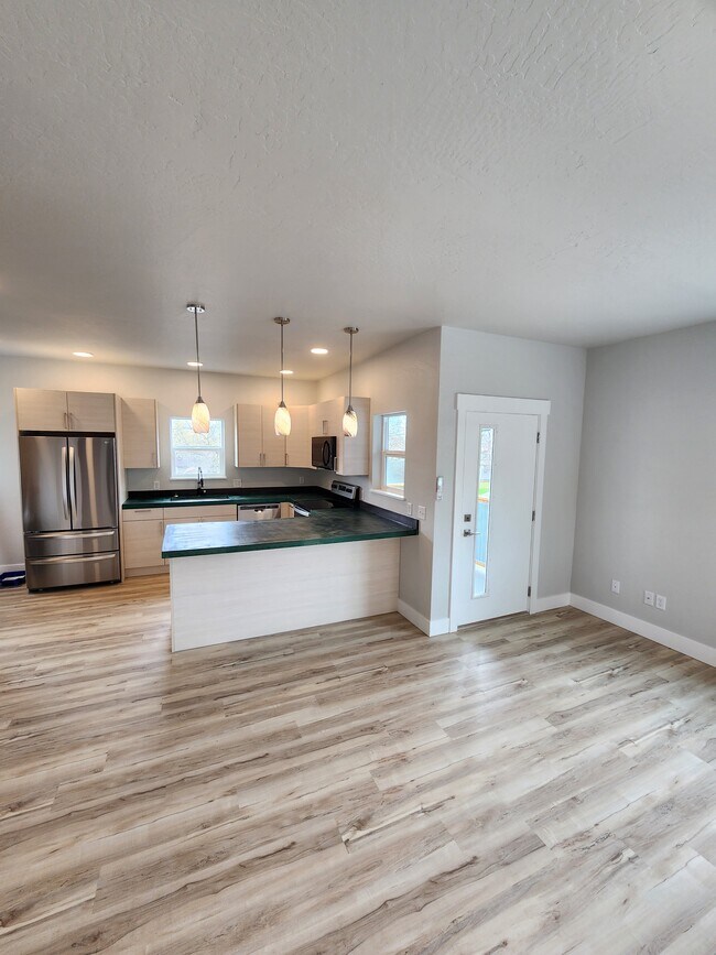 Kitchen - 1200 Howell St