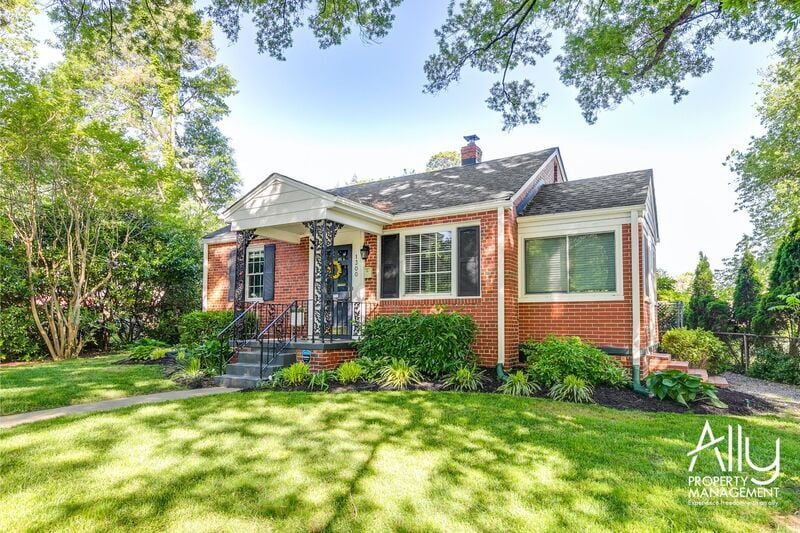 Primary Photo - 1300 Orchard Rd