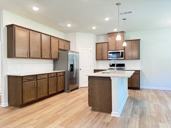 Foto del edificio - Brand-New 4 Bedroom Home with Loft & Resort-Style Amenities