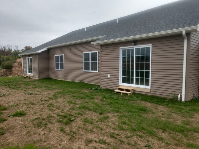 Building Photo - 8212 Vicksburg Pl