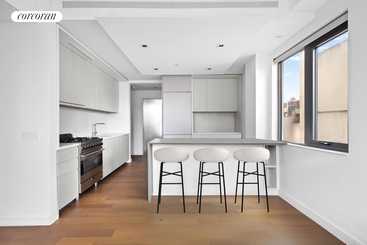 Primary Photo - 150 Rivington St