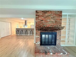 Building Photo - 4916 Briggs Ave