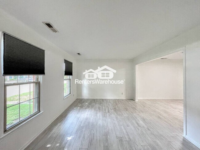 Foto del edificio - 1004 Tottenham Ln