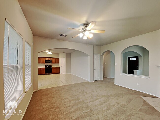 Foto del edificio - 13316 Marie Ln