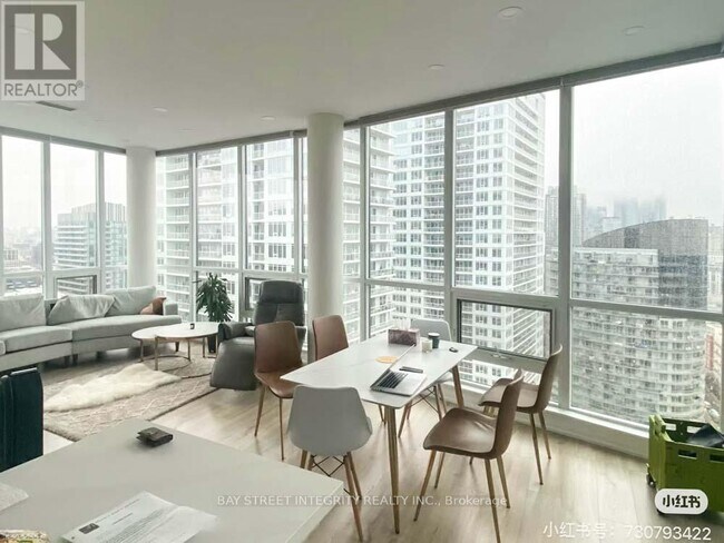 Building Photo - 600 Fleet St