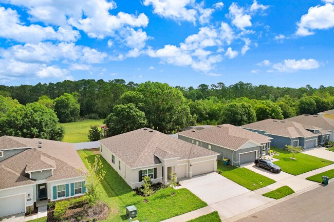 Building Photo - 29285 Sedgeway Blvd