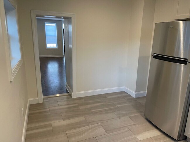 Building Photo - Beautifully Remodeled 3-Bedroom Home in Po...