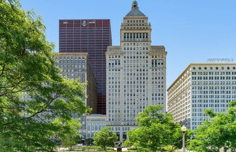 Building Photo - 310 S Michigan Ave