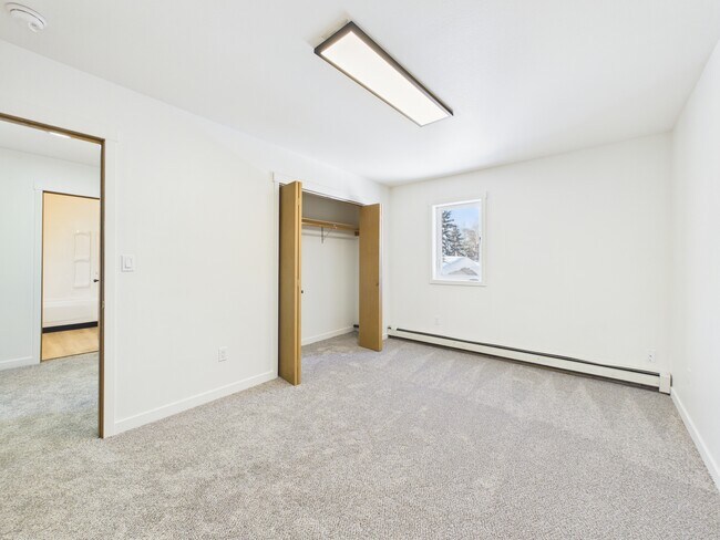 Foto del edificio - 3712 Swenson Ave