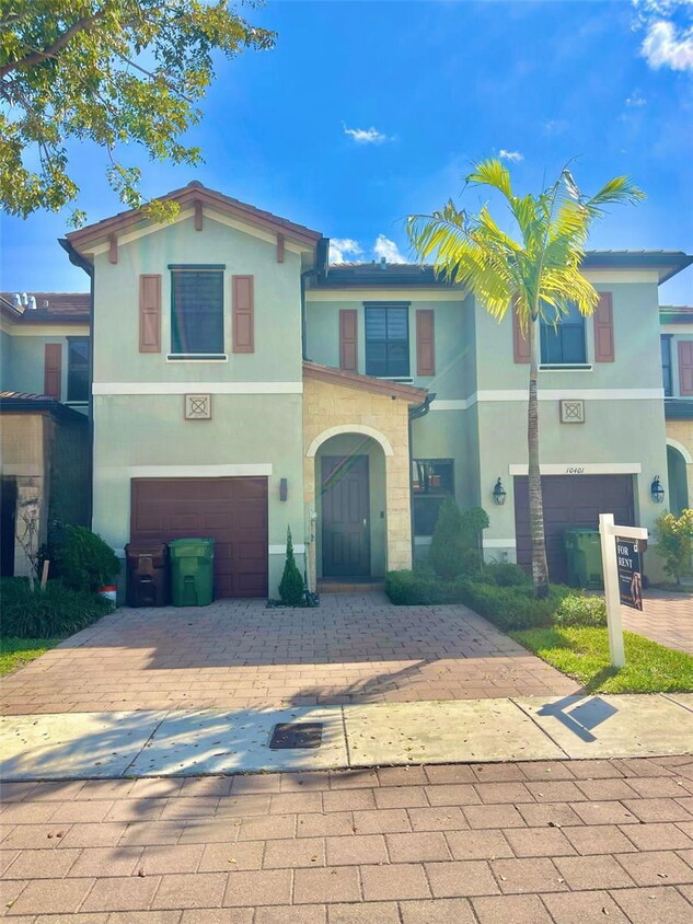 Foto principal - 10409 W 32nd Ln
