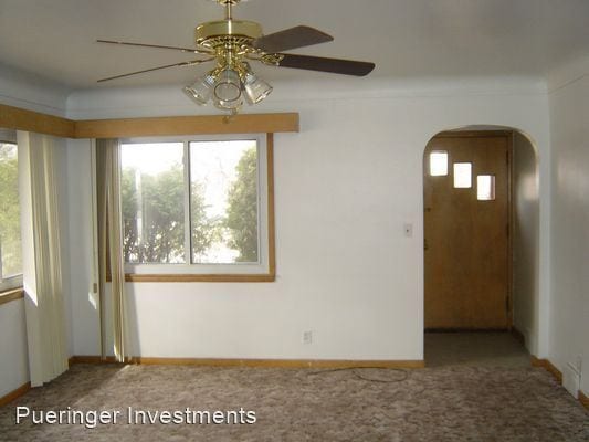 Building Photo - 2 br, 2 bath House - 202 GILLIS AVE.