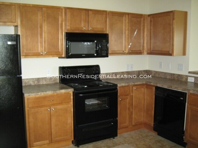 Foto del edificio - 2002 Shelene Way