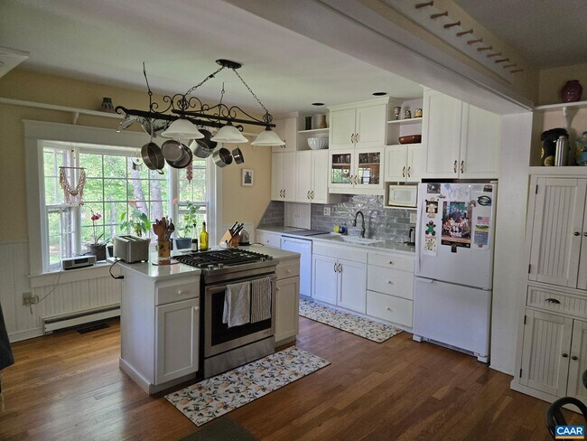 Foto del edificio - 954 Old Lynchburg Rd