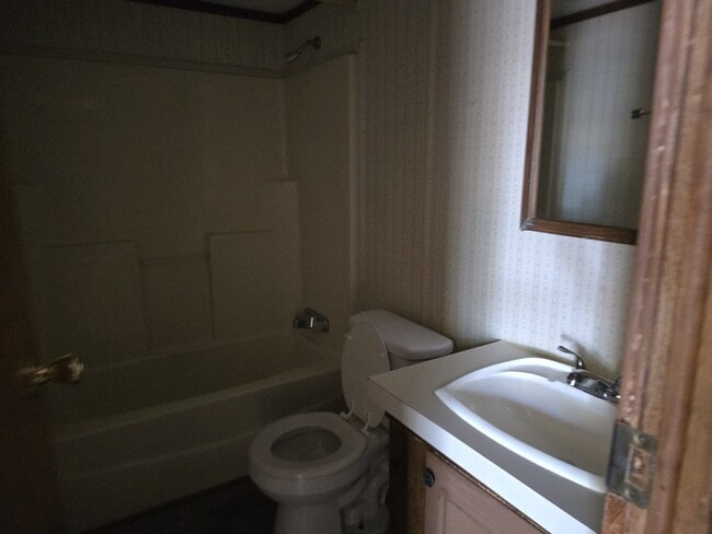 Foto del edificio - 472 Ruben Wells Rd