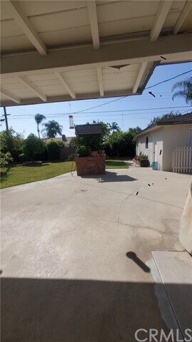 Building Photo - 10025 Pangborn Ave