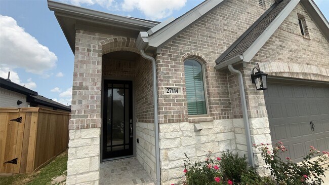 Foto del edificio - 27114 Cutleaf Daisy Ct