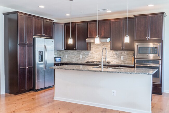 Foto del edificio - 43144 Thoroughfare Gap Ter