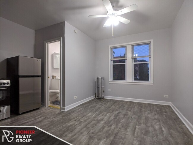 Building Photo - 5710 N Winthrop Ave