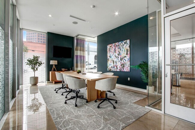 Interior Photo - The BW