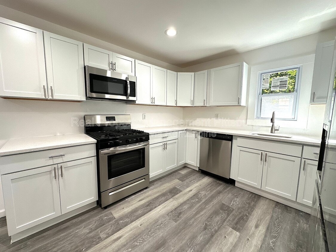 Photo - 6184 Poketa Road