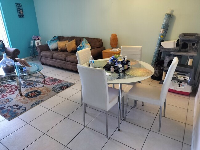Foto del edificio - 8760 SW 133rd Ave