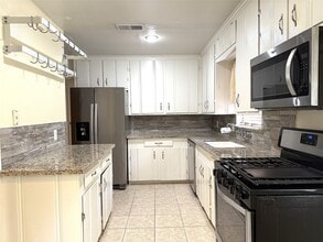 Building Photo - 3419 Linkwood Dr