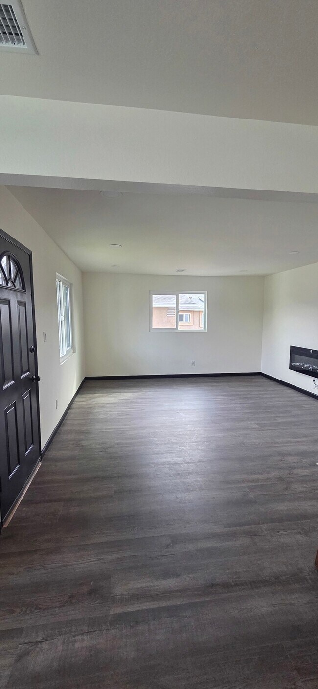 Foto del edificio - 754 Marjorie Dr