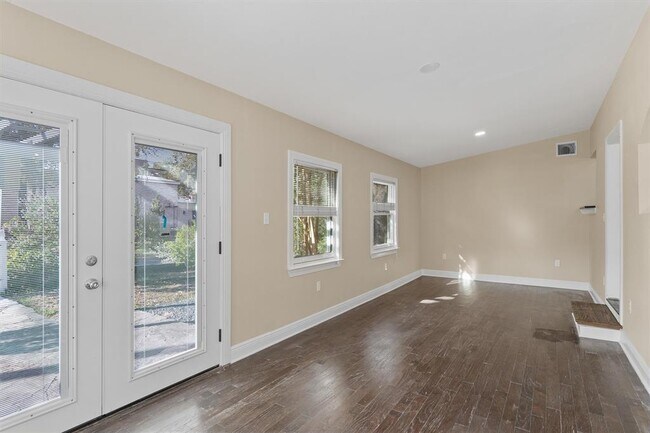 Foto del edificio - 400 E Monroe St