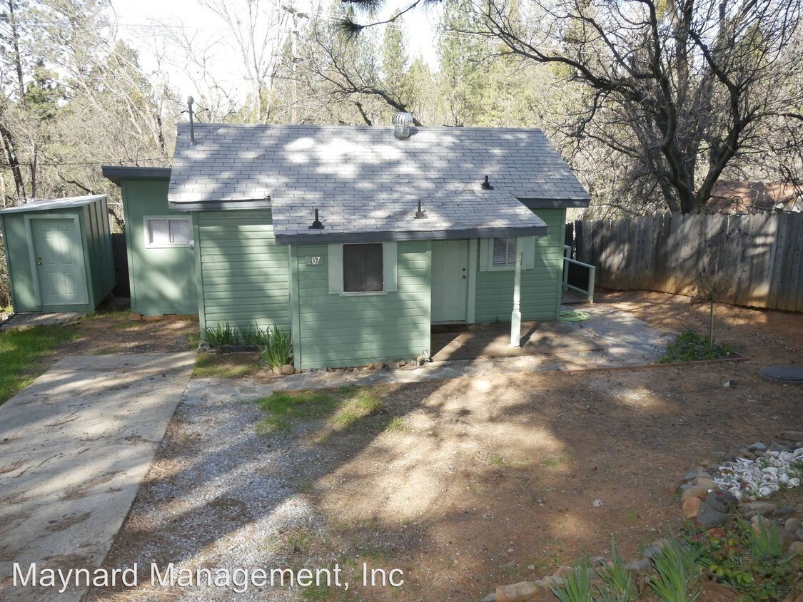 Primary Photo - 2 br, 1 bath House - 207 Matson Lane