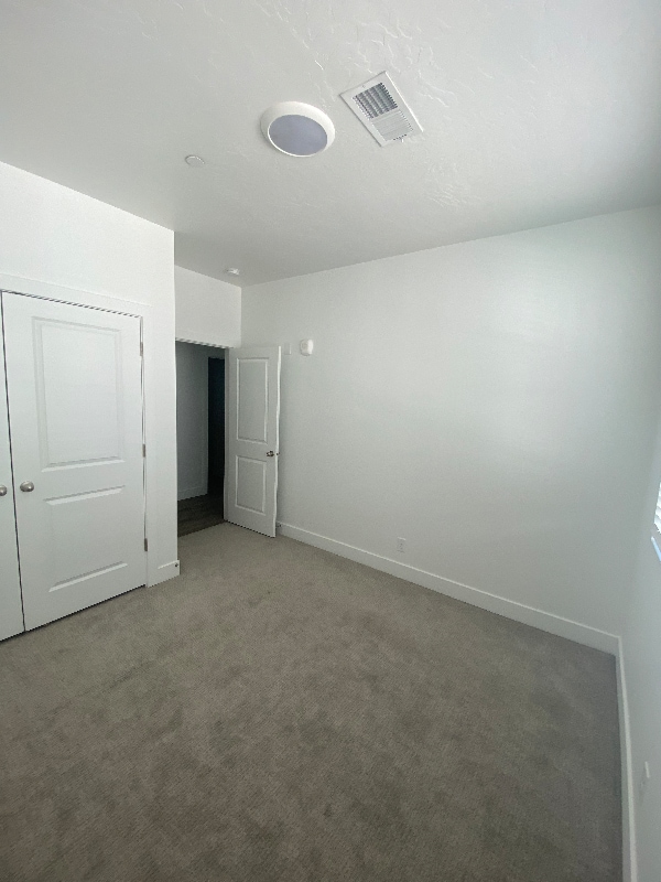 Foto del edificio - 5801 S Garnet Dr