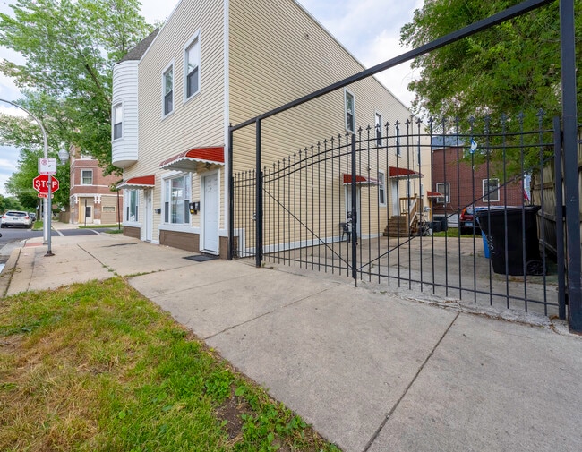 Building Photo - 3101 W 38th St