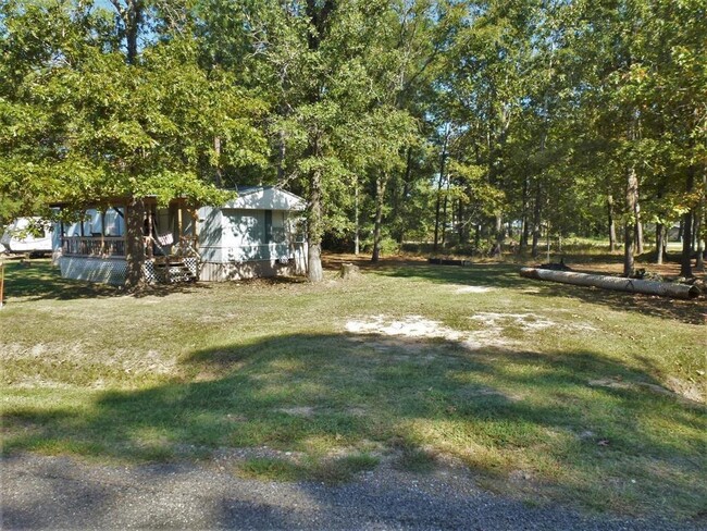 Foto del edificio - 301 W Woodland Shores Dr