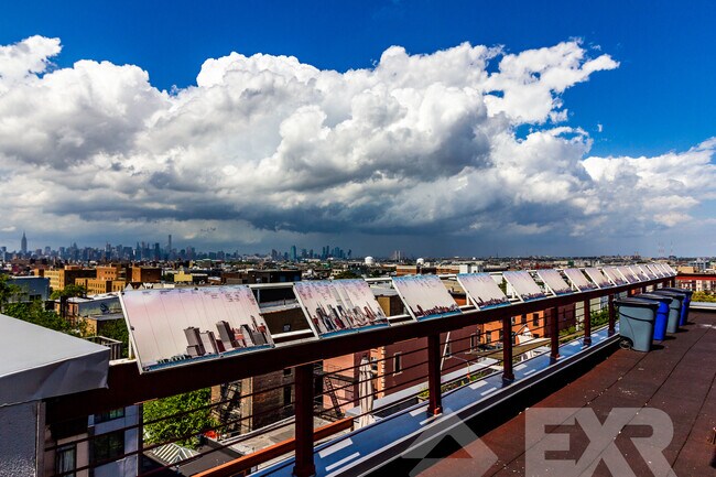 Foto del edificio - 114 Troutman St