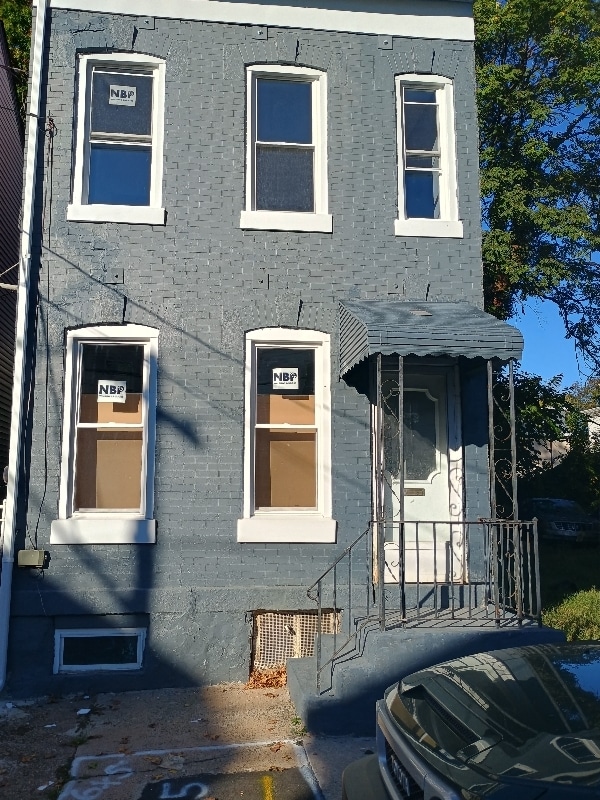 Building Photo - 172 Passaic St