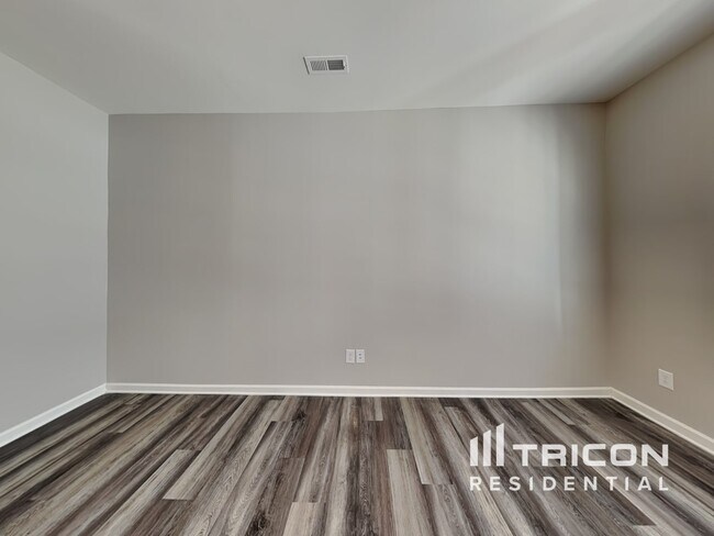 Foto del edificio - 188 Oak Creek Rd