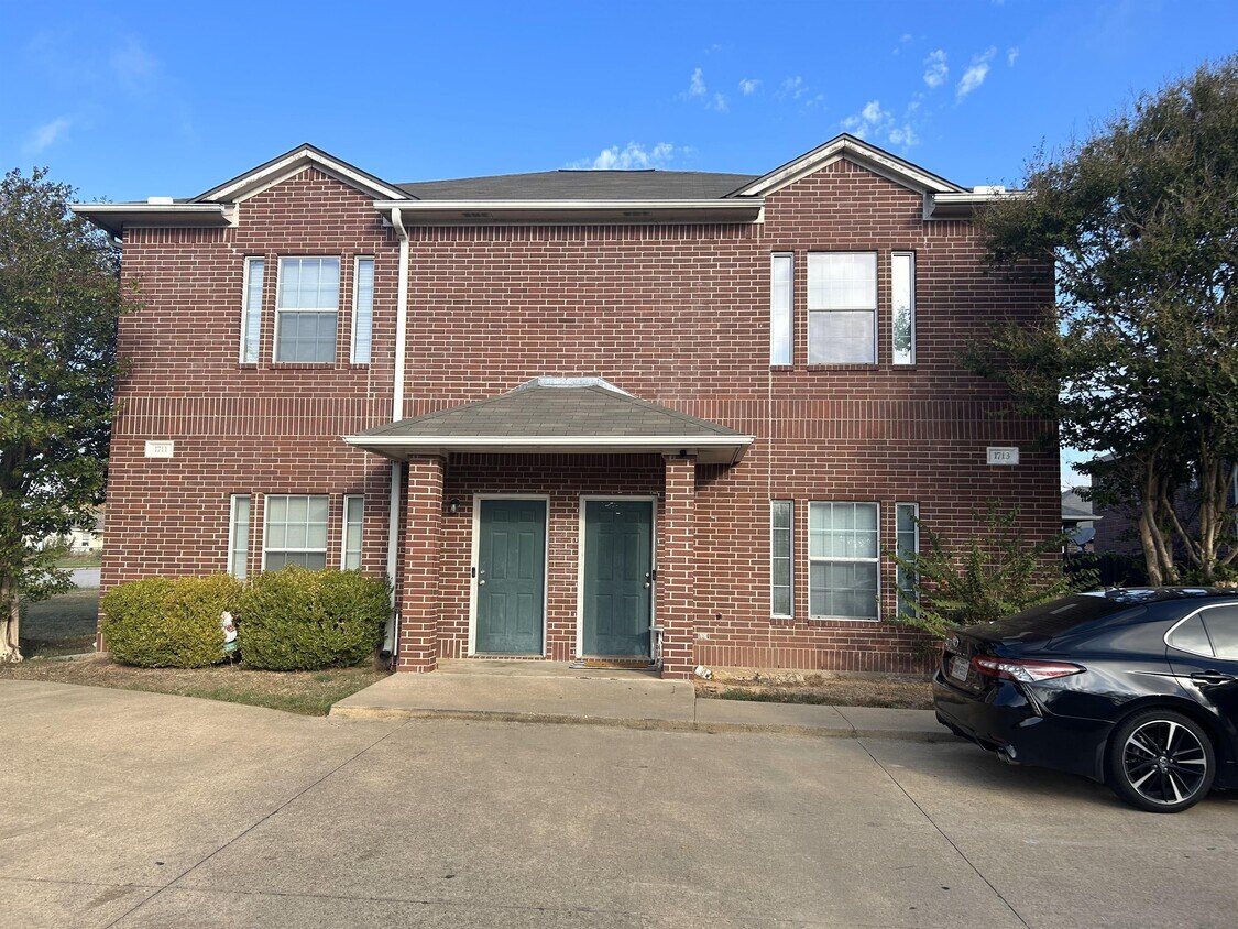 1713 Prairie Dr, Bryan, TX 77802 House Rental in Bryan, TX