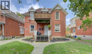 Building Photo - 14 Brubacher St